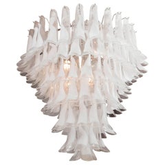 Lampadario personalizzato a petali in vetro bianco e trasparente Mazzega