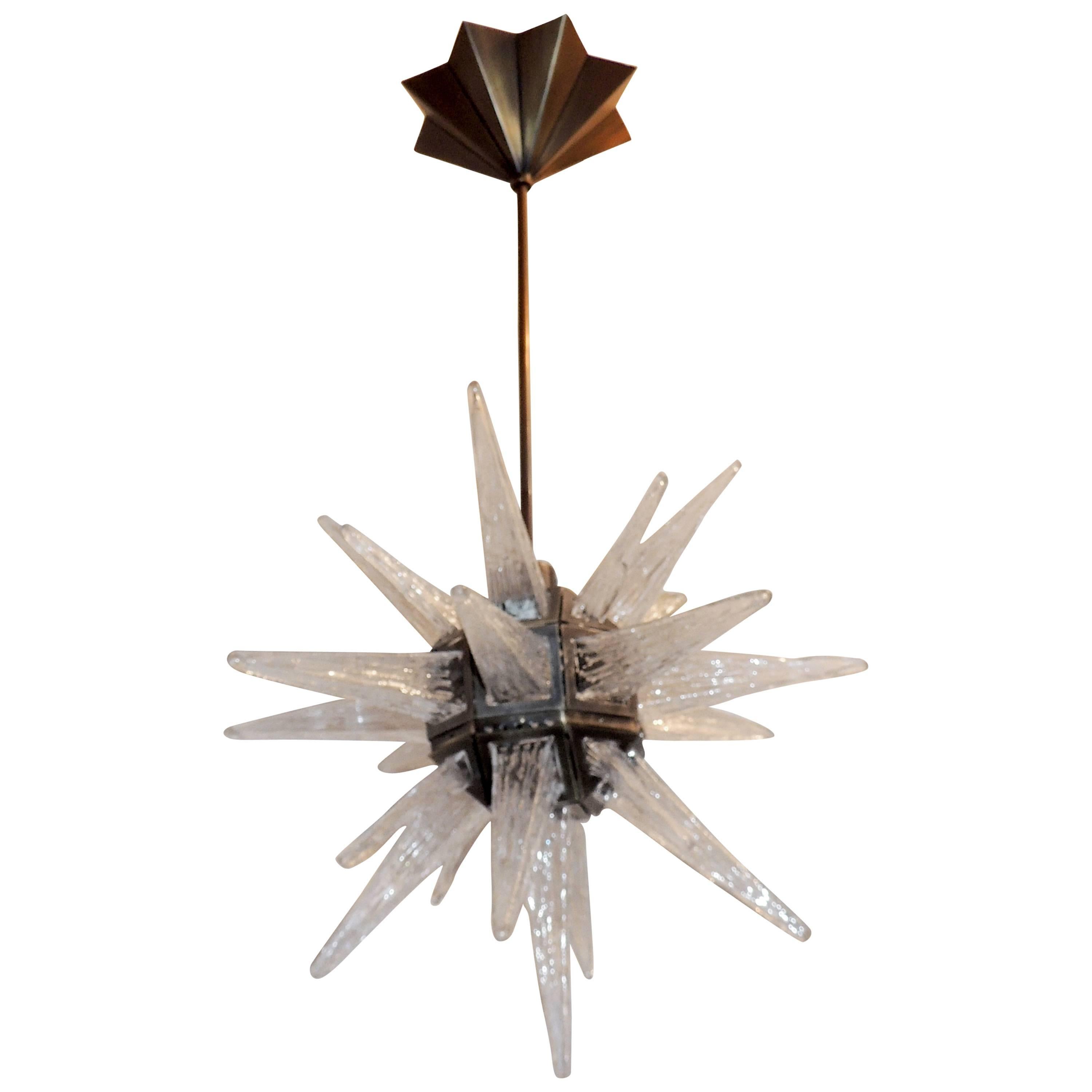 Wonderful Star Bronze 8 Fixtures Art Glass Deco Modern Baguès Rock Chandelier For Sale