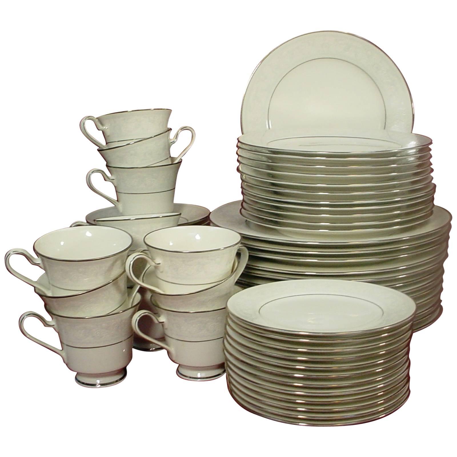 Noritake China Trudy 7087 Pattern 60-Piecc Set Service for Twelve For Sale