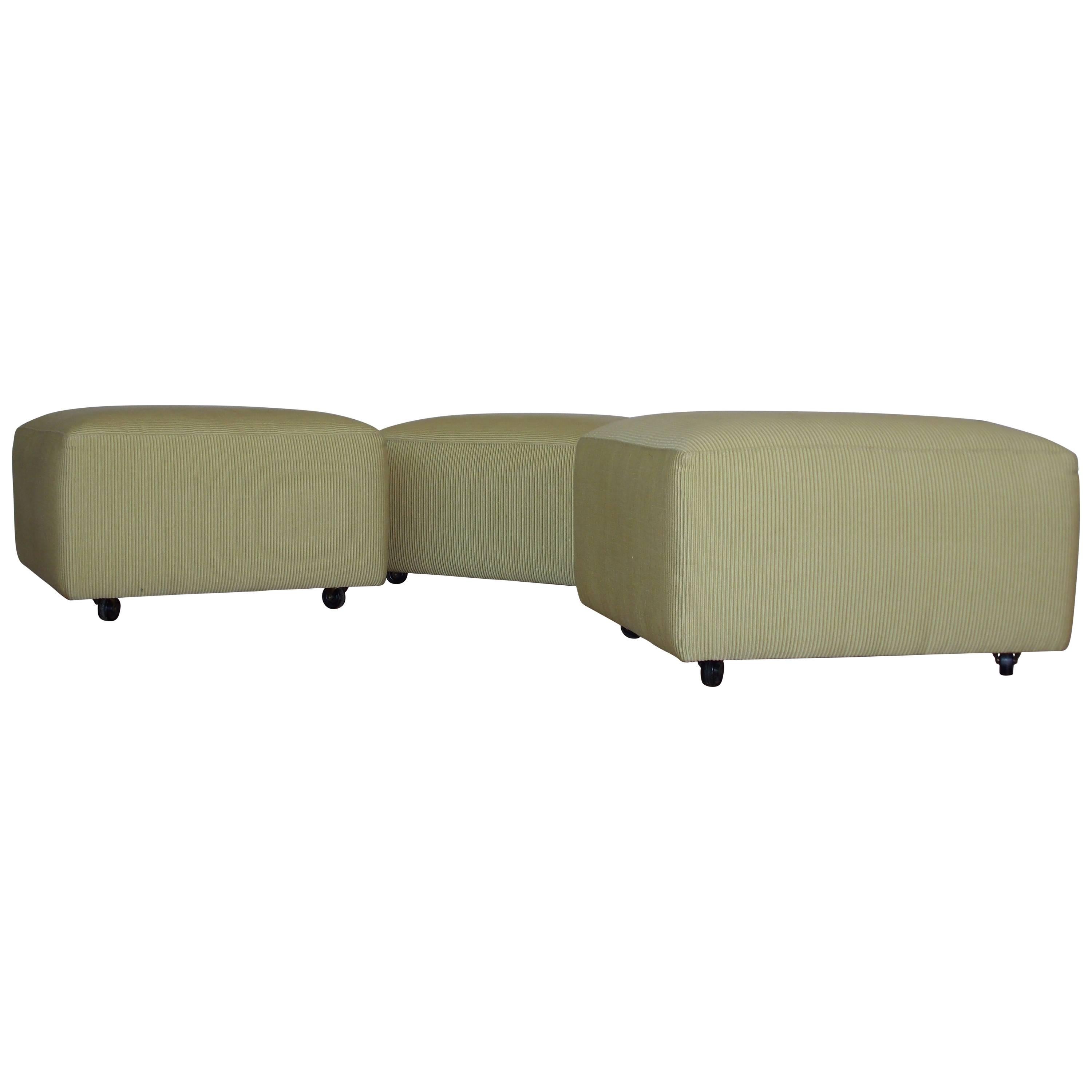 Vintage-Ottomanen im Vintage-Stil Albert Frey im Angebot