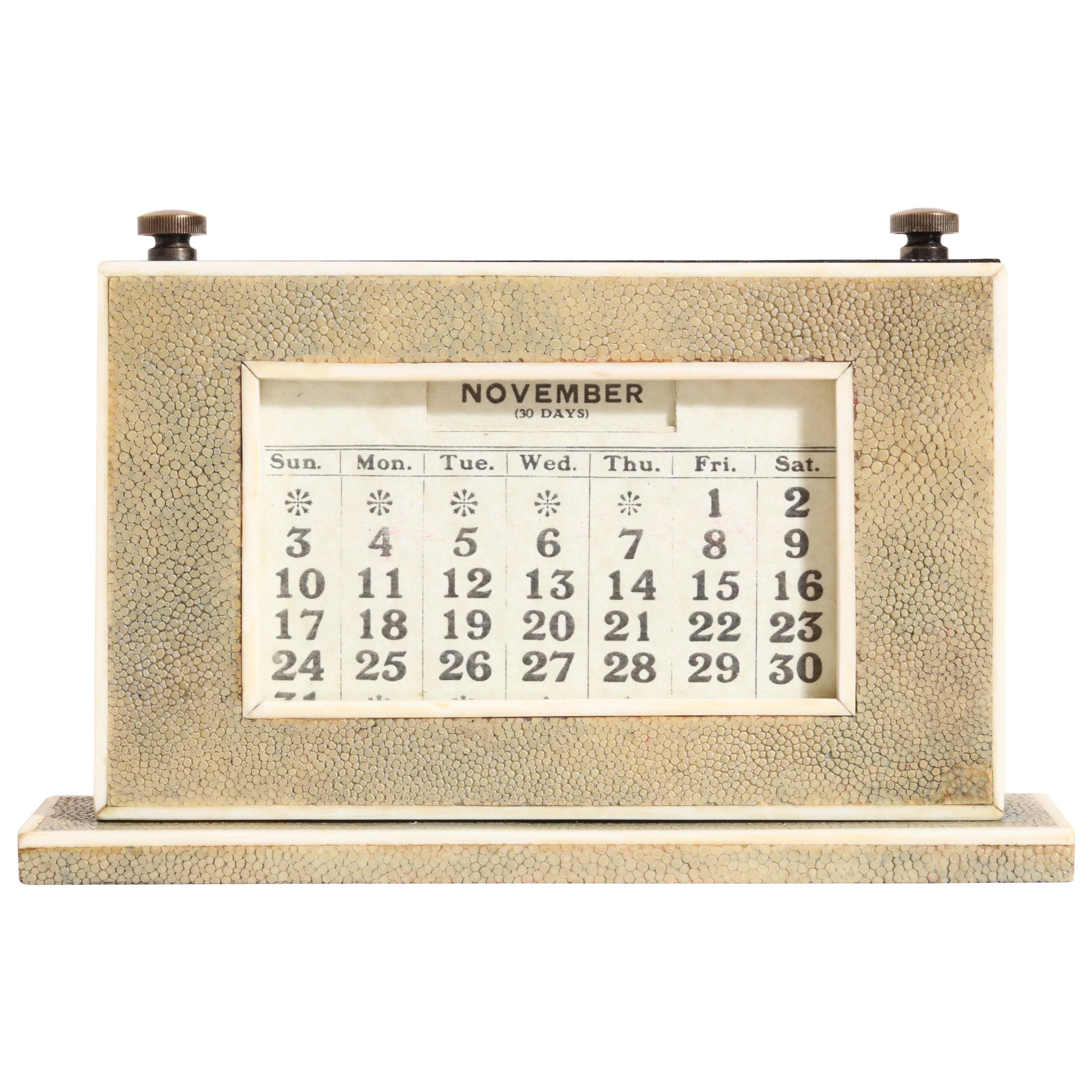 W.J. Myatt English Art Deco Shagreen Perpetual Calendar im Angebot