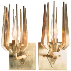 Pair of Mid-Century Pronged Sconces in Polished Brass in the Manner of Gio Ponti