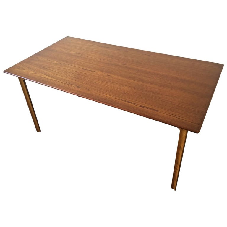Arne Jacobsen Grand Prix Dining Table or Desk For Sale at 1stDibs | grand  prix table