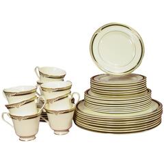 Royal Doulton China Andover H5215 Pattern 40-Piece Set Service for Eight