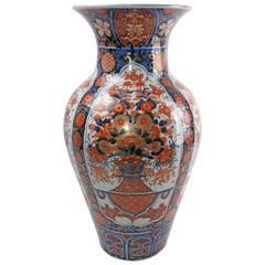 Meiji Japanese Imari Porcelain Vase