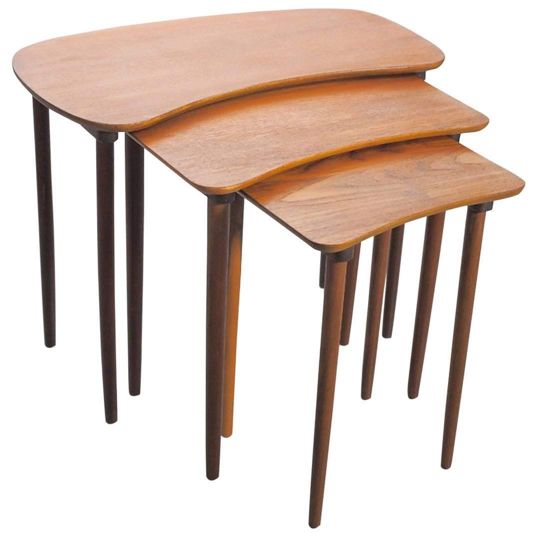 Set of Three Teak Mid20th Century Curved Nesting Tables at 1stDibs