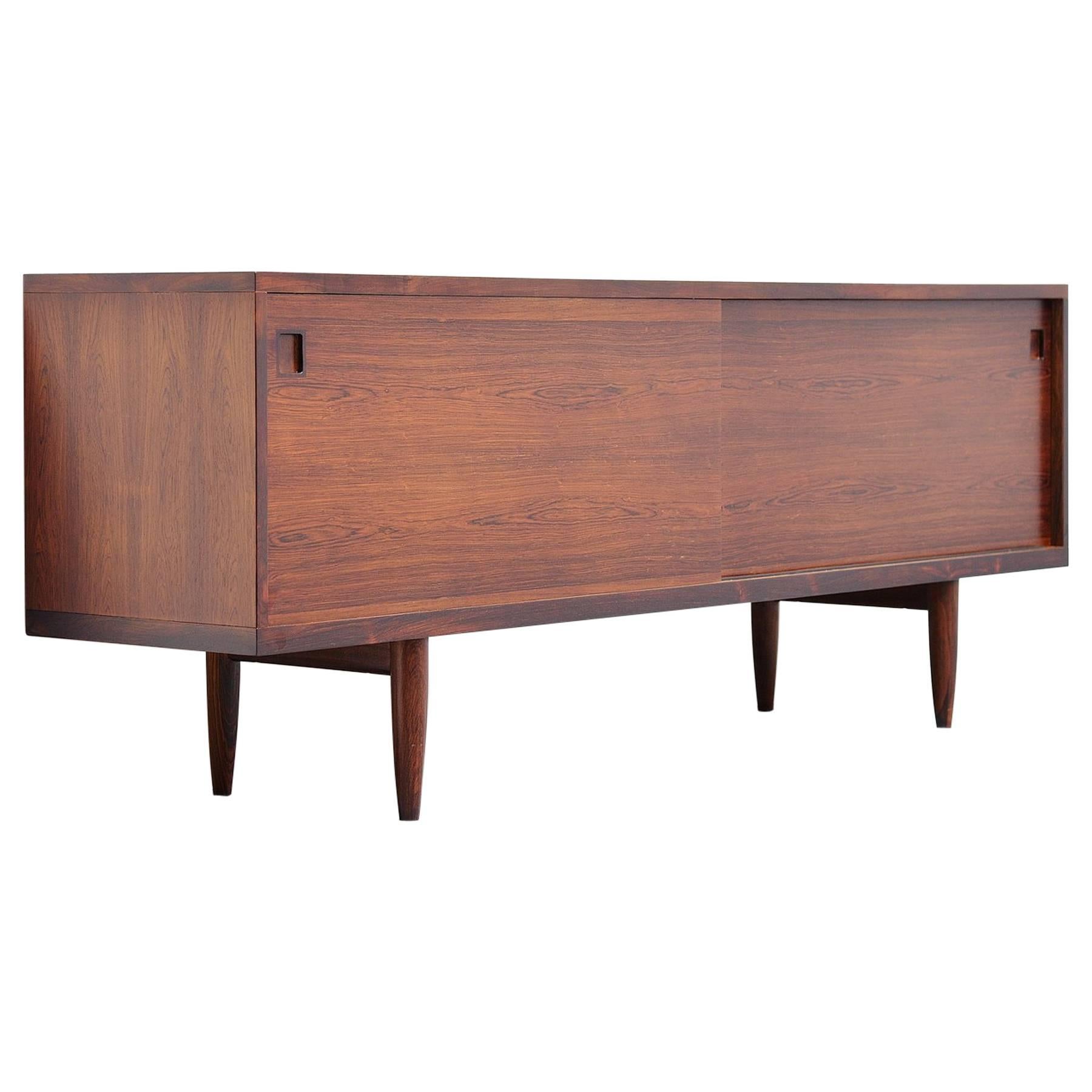 Niels Moller Rosewood Credenza J. L. Møllers Møbelfabrik, 1960