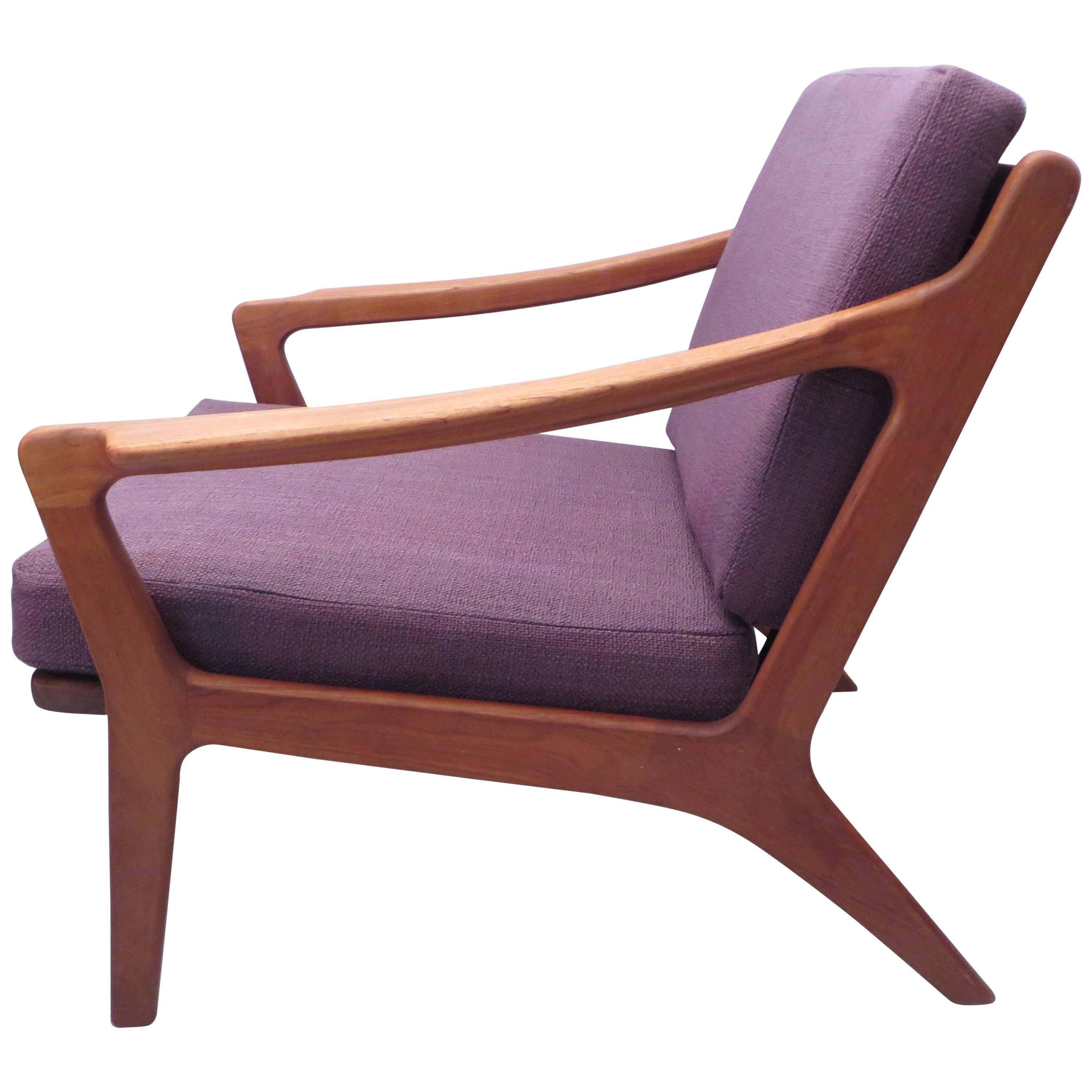 Elegant Teak Lounge Chair Striking Design, Denmark, 1960s