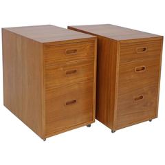 Pair of Nicely Grained Danish Teak Bed Side Cabinets 3