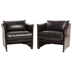 Pair of Black Leather Armchairs by Vico Magistretti for Cassina 1