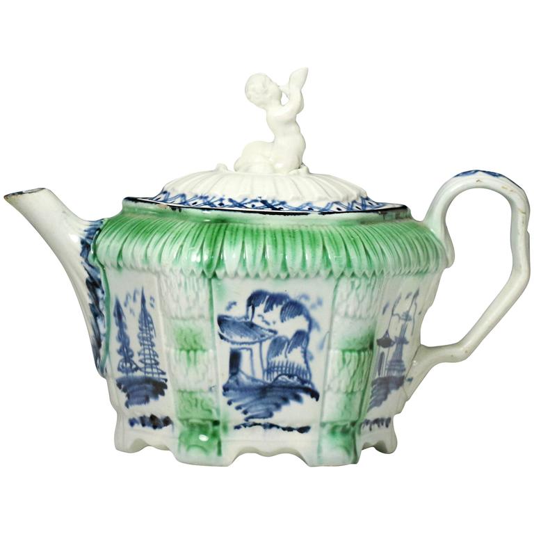 Antique English Pottery Pearlware Teapot, Late 18th Century For Sale at