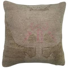 Vintage Oushak Pillow in Beige and Pink