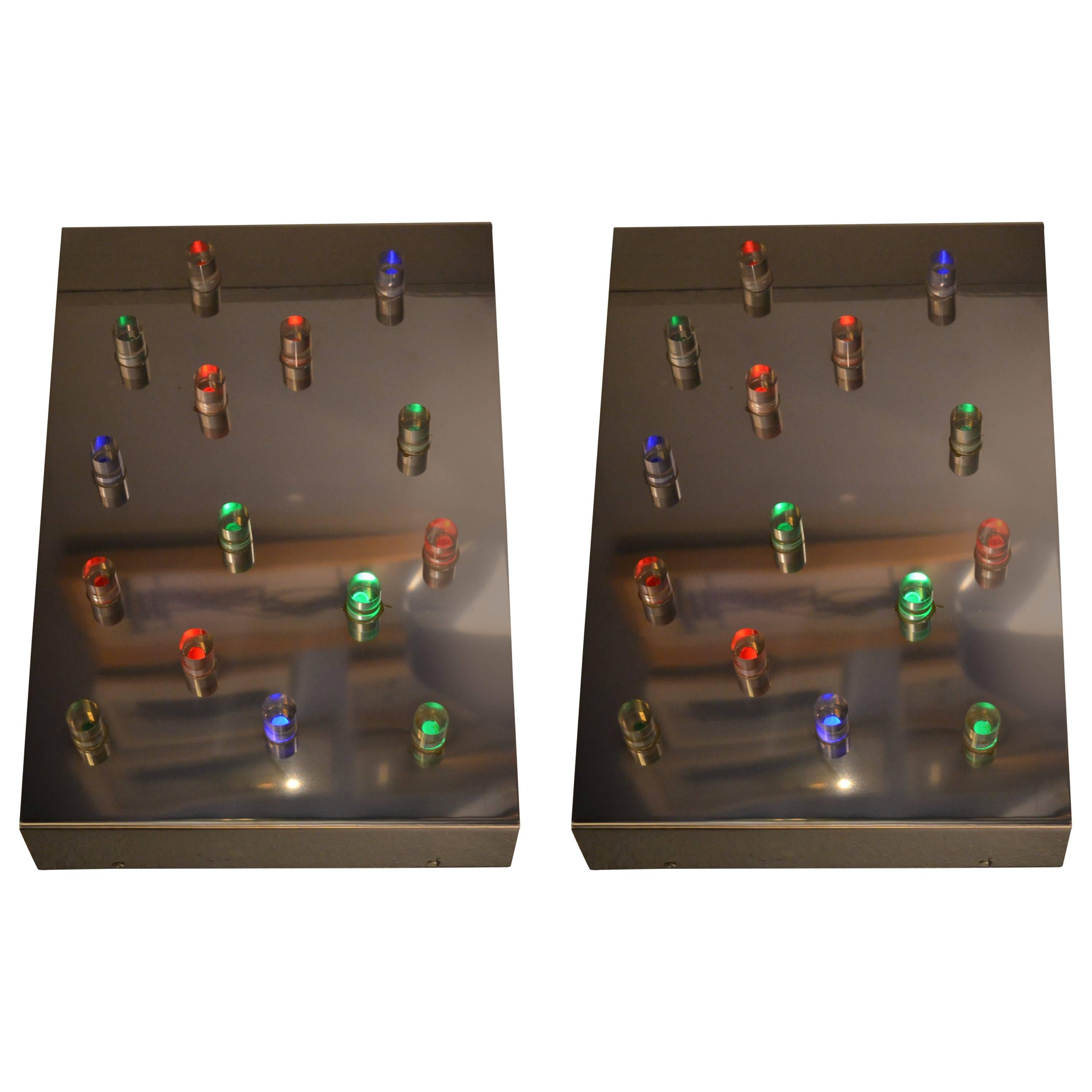 Ein Paar Wandleuchten aus Lucite und Stell aus den 1970er Jahren