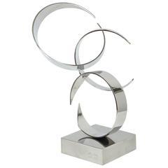 Skulptur, „Drei ineinandergreifende „C's““ von Larry Mohr, amerikanisch, 2003