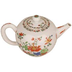 Antique Chinese Porcelain Famille Verte Teapot and Cover with Flowers, 18th Century