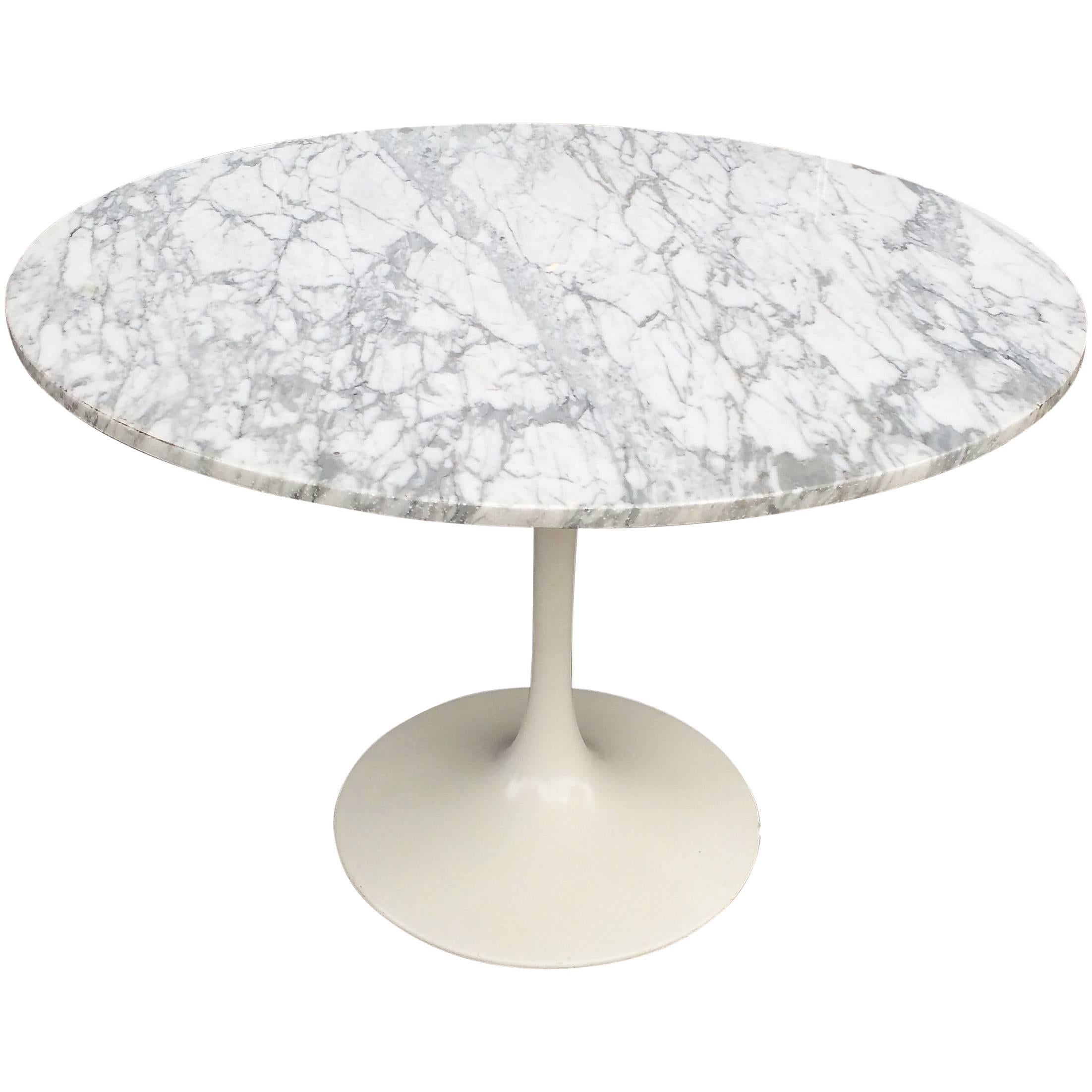 Mid-Century Modern Tulip Base Dining Table with Round Marble Top