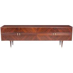 Vintage Credenza in Brazilian Jacarandá wood by Giuseppe Scapinelli, Circa 1950 4