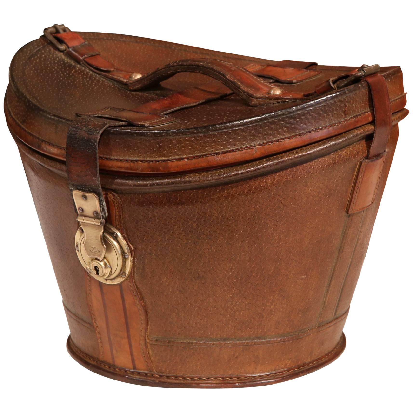 18th Century, French Oval Pigskin Leather Hat Box from Paris
