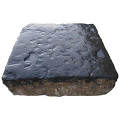 Tapis ancien en pierre de lave de volcan, récupéré à partir de planches anciennes de Pompéi
