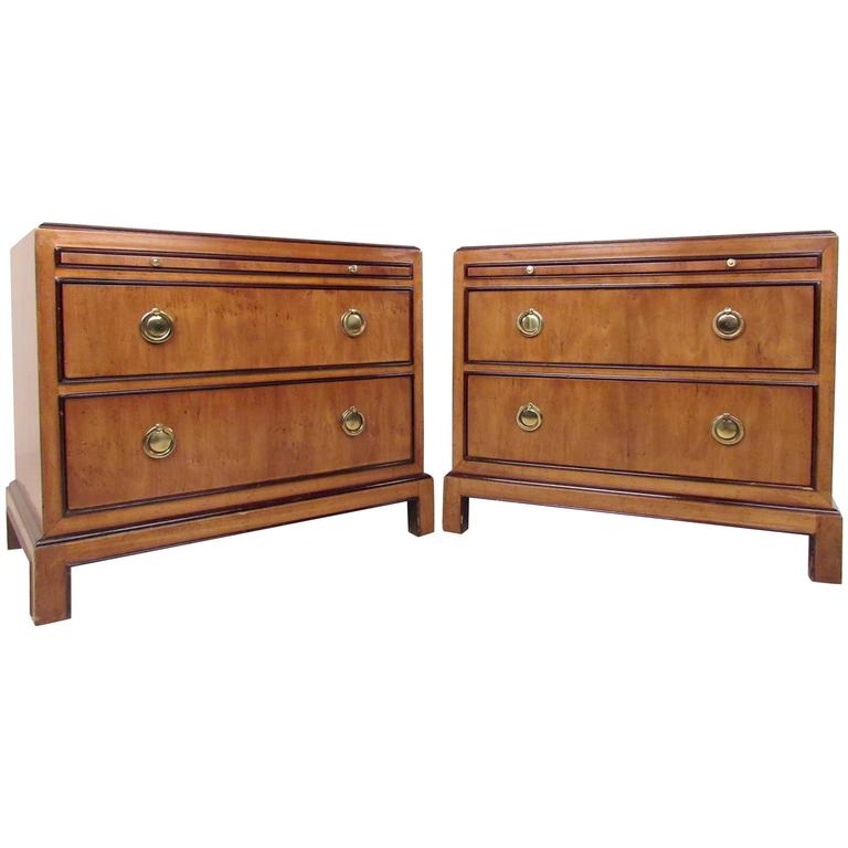 Pair of MidCentury Modern Bedside Tables by Drexel at 1stdibs