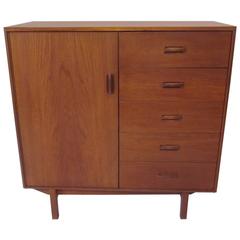 Danish Teak Wood Cabinet or Dresser in the Style of Arne Vodder