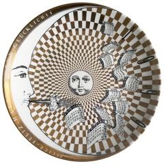 Plaque de calendrier Barnaba Fornasetti pour 1999