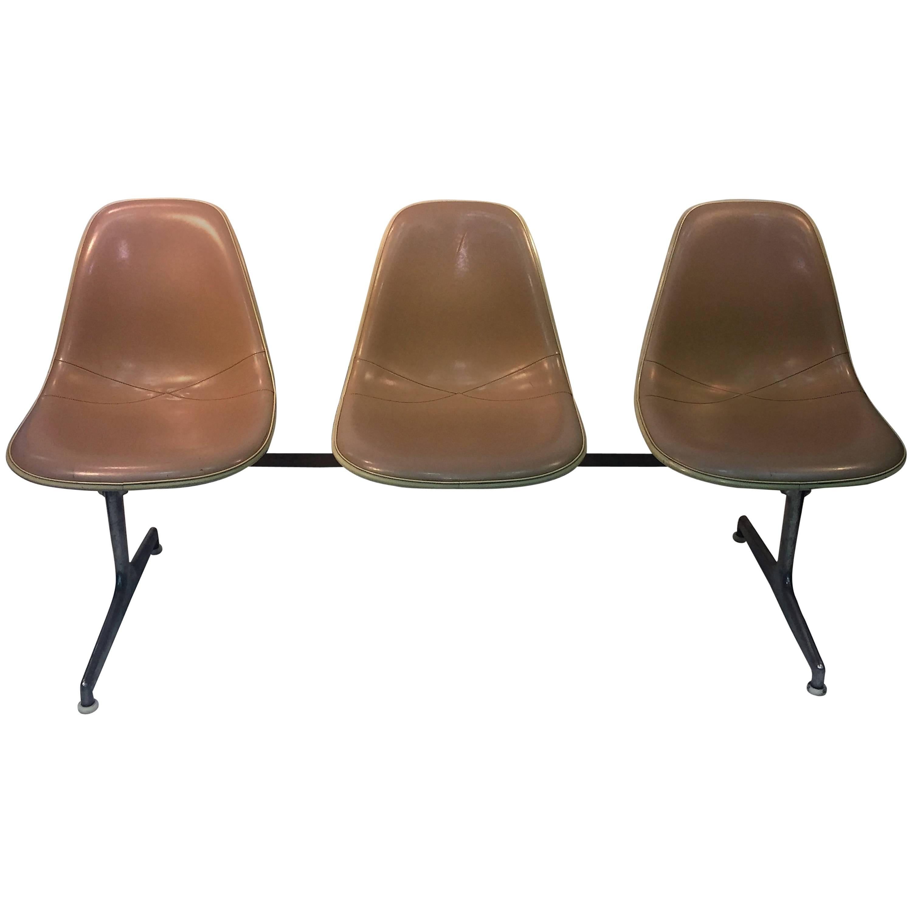 Great Herman Miller Triple Bucket Seat Tan Leather Lounge For Sale