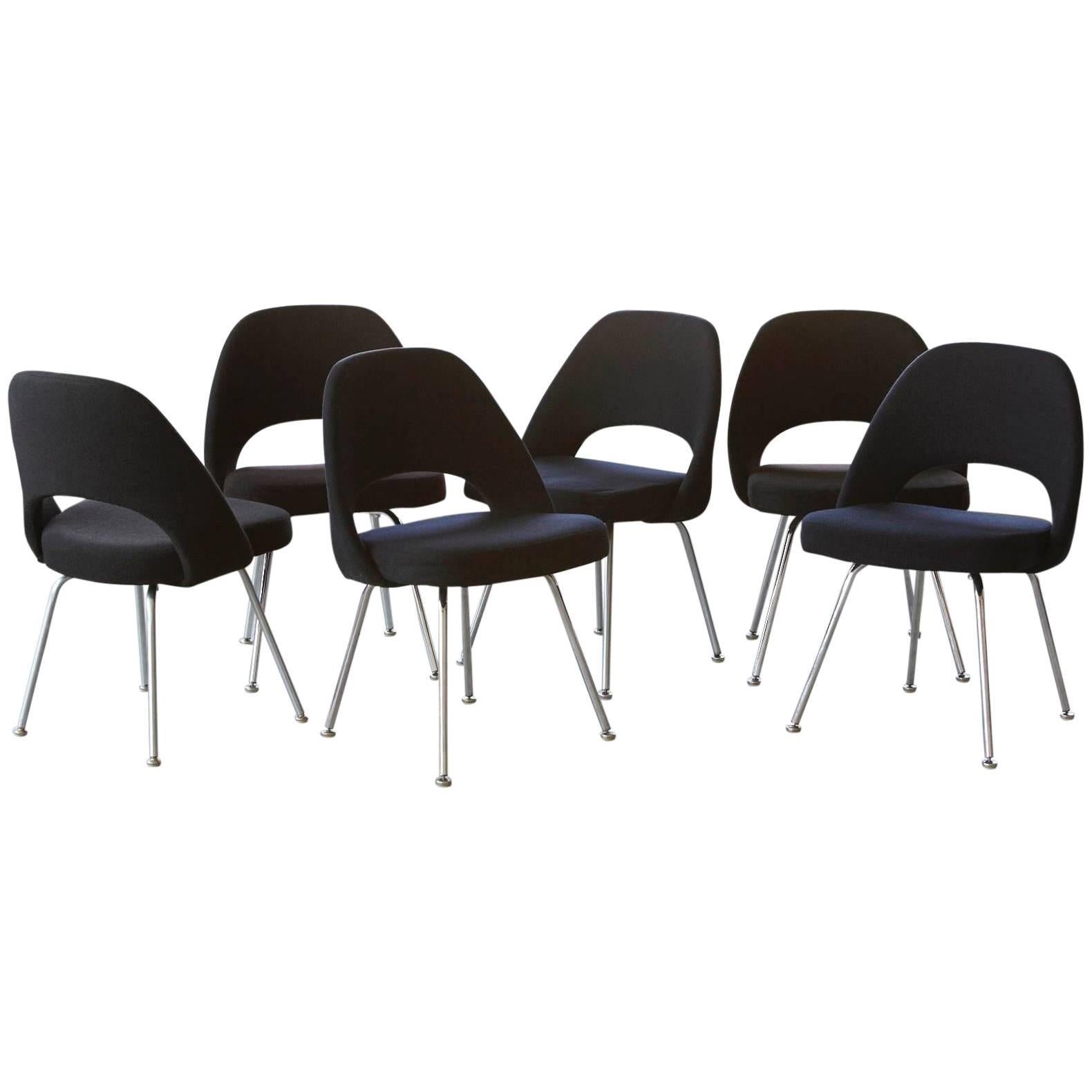 Set of Six Black Eero Saarinen Series 71 Chairs for Knoll International