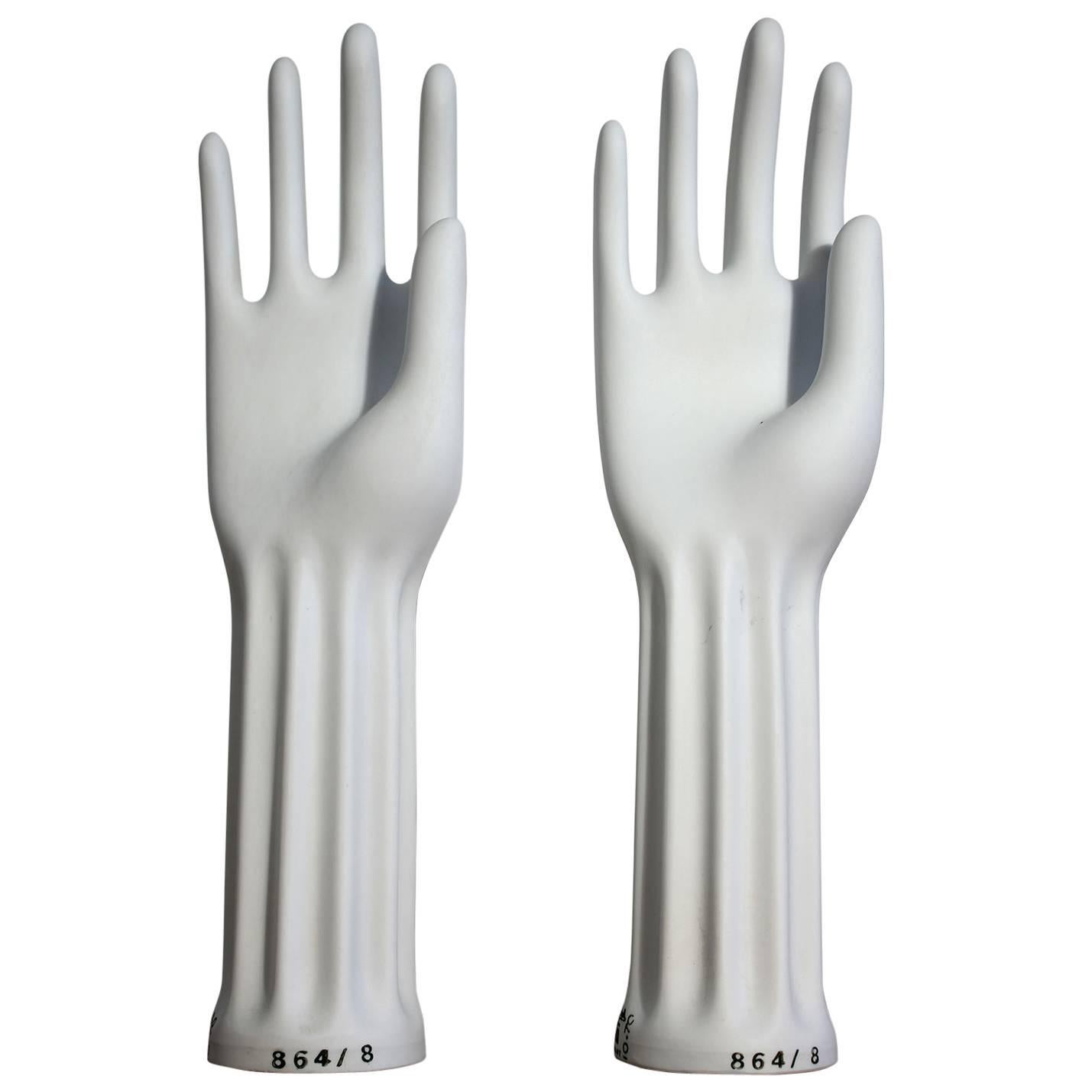 Antikes Paar antiker Rosenthal-Handschuhe aus Deutschland im Angebot