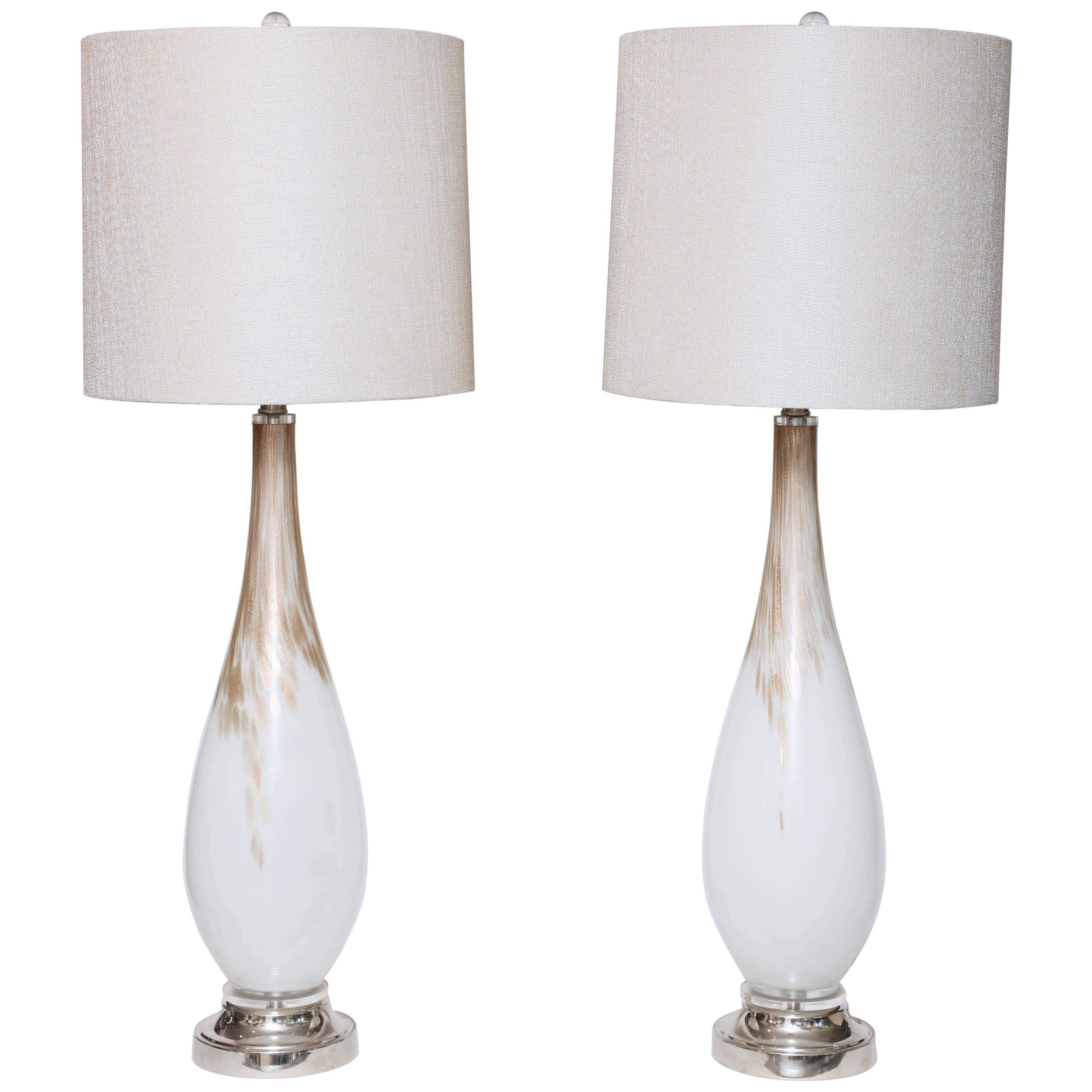 Pair of Mid-Century Modern Italian Murano Copper/White Glass Teardrop Lamps For Sale