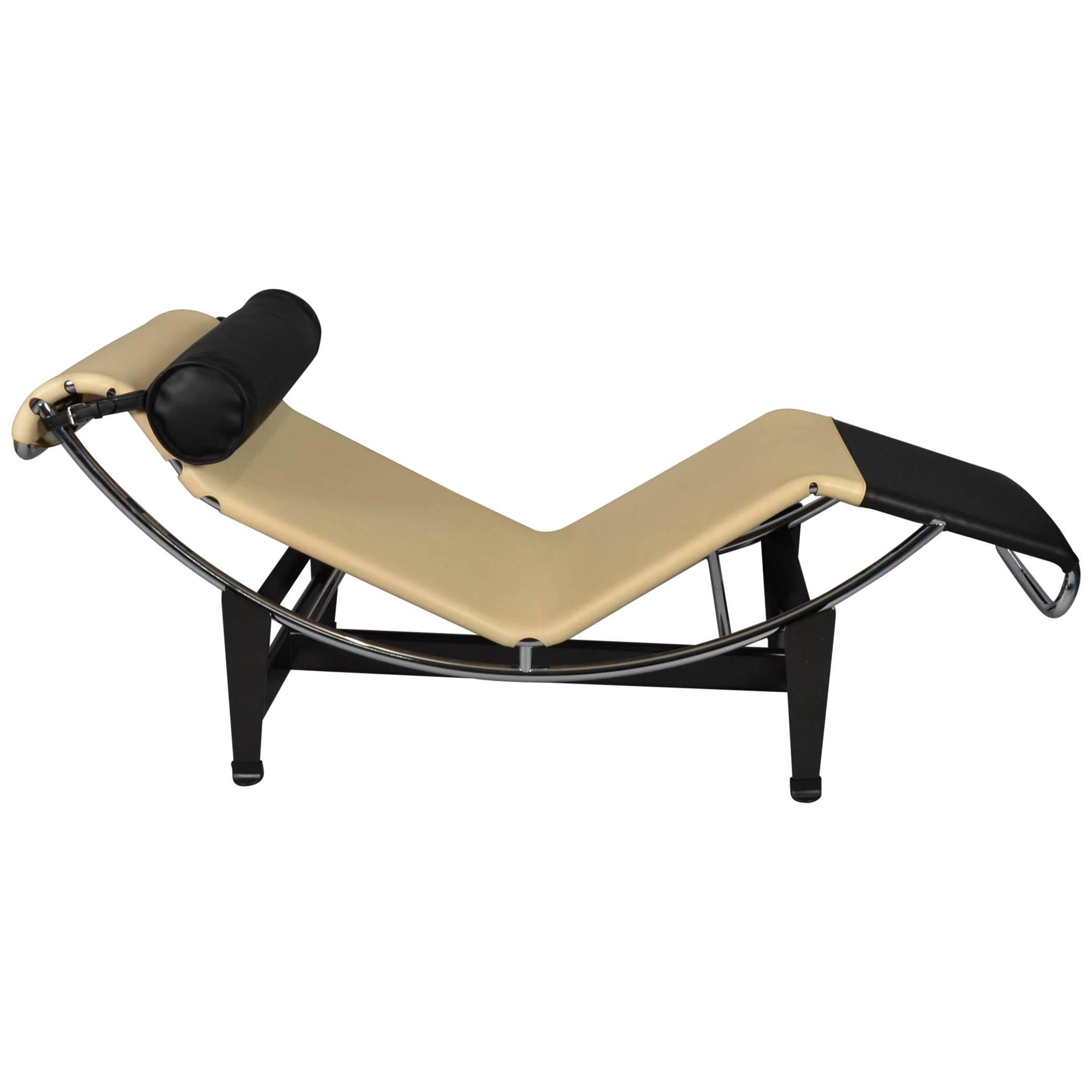 LC4 Chaise Longue Limited Edition by Louis Vuitton and Cassina For Sale