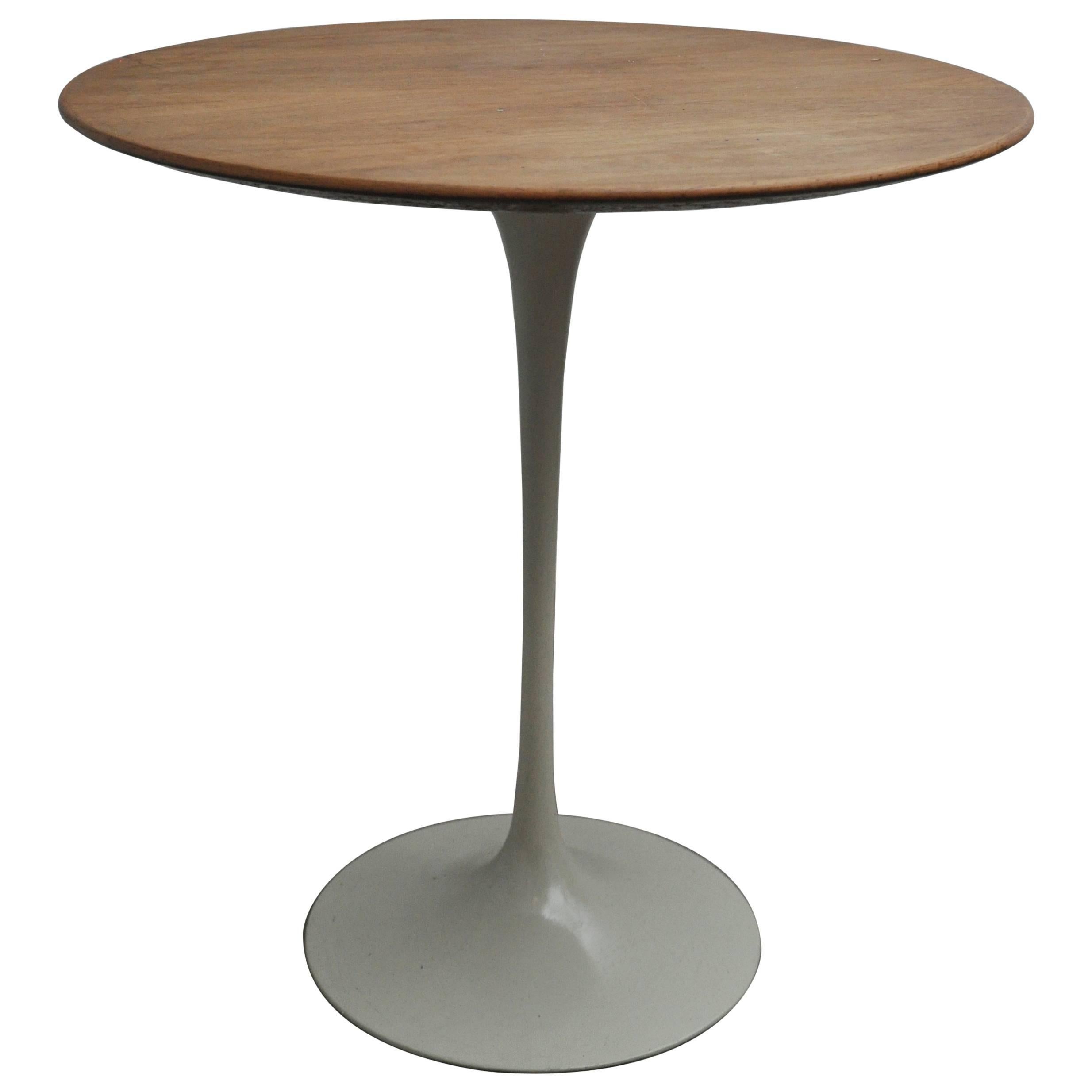 Mid- 20th Century Saarinen Tulip Table