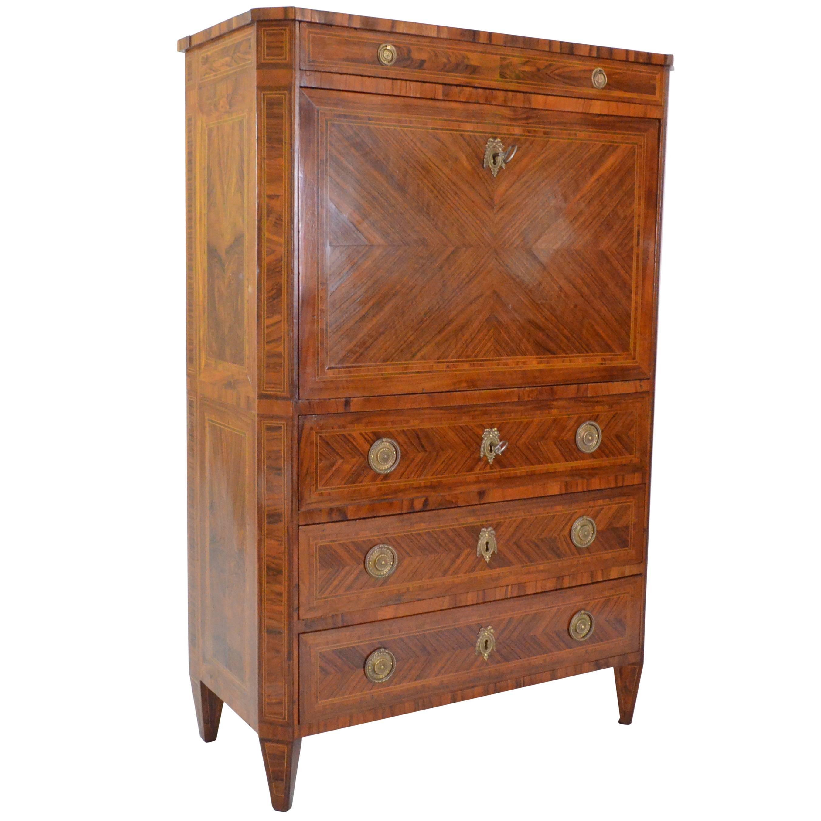 18th Century Italian Venereed Wanut Fall Front Secretaire