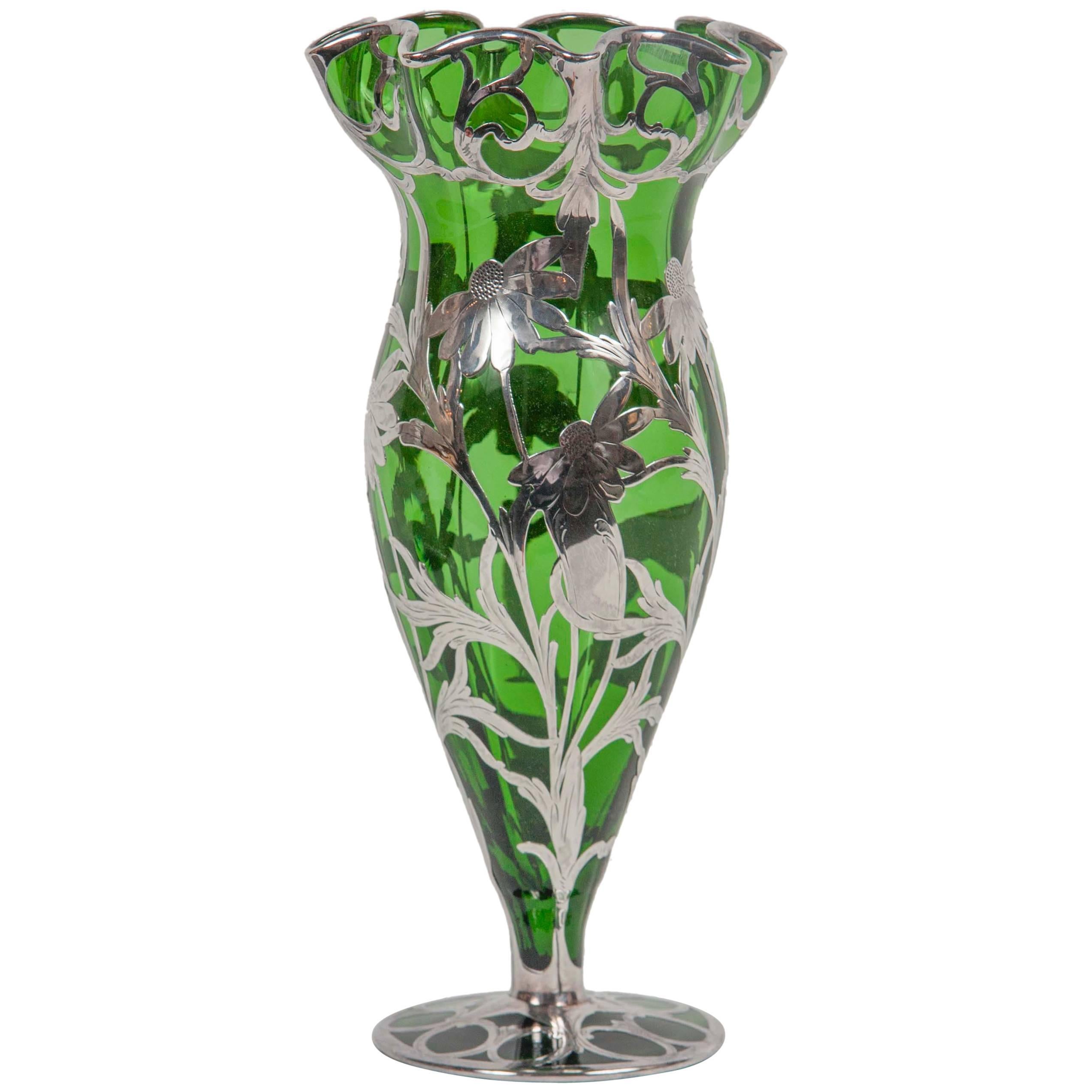 Jugendstil-Vase aus Sterling über grünem Glas, Alvin Sterling