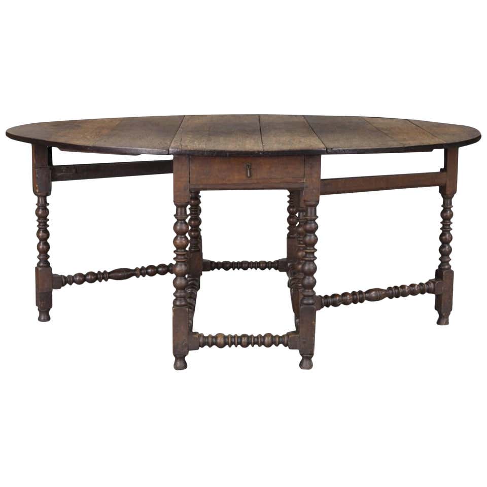 Large 18th Century English Oak Oval Gateleg Dining Table at 1stDibs