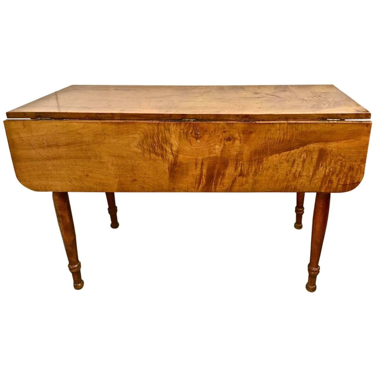 Exceptional and Rare Early Sheraton Child's Drop-Leaf Federal Table