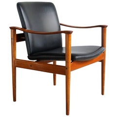 Fredrik Kayser Chair 