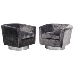 Milo Baughman Pair of Grey Velvet Swivel Chairs, USA, circa 1970s