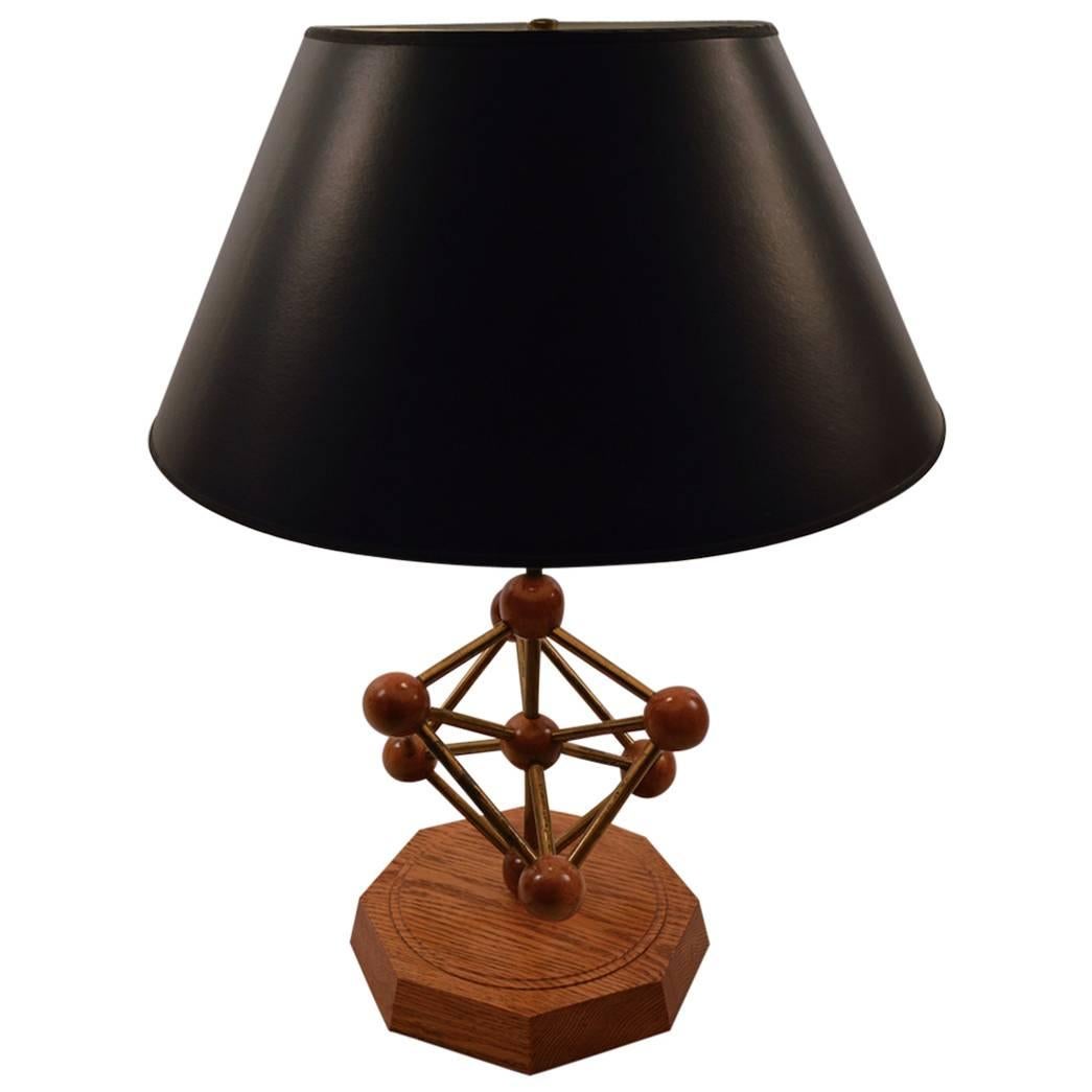Lampe modèle "Automium" folklorique du milieu du siècle dernier en vente