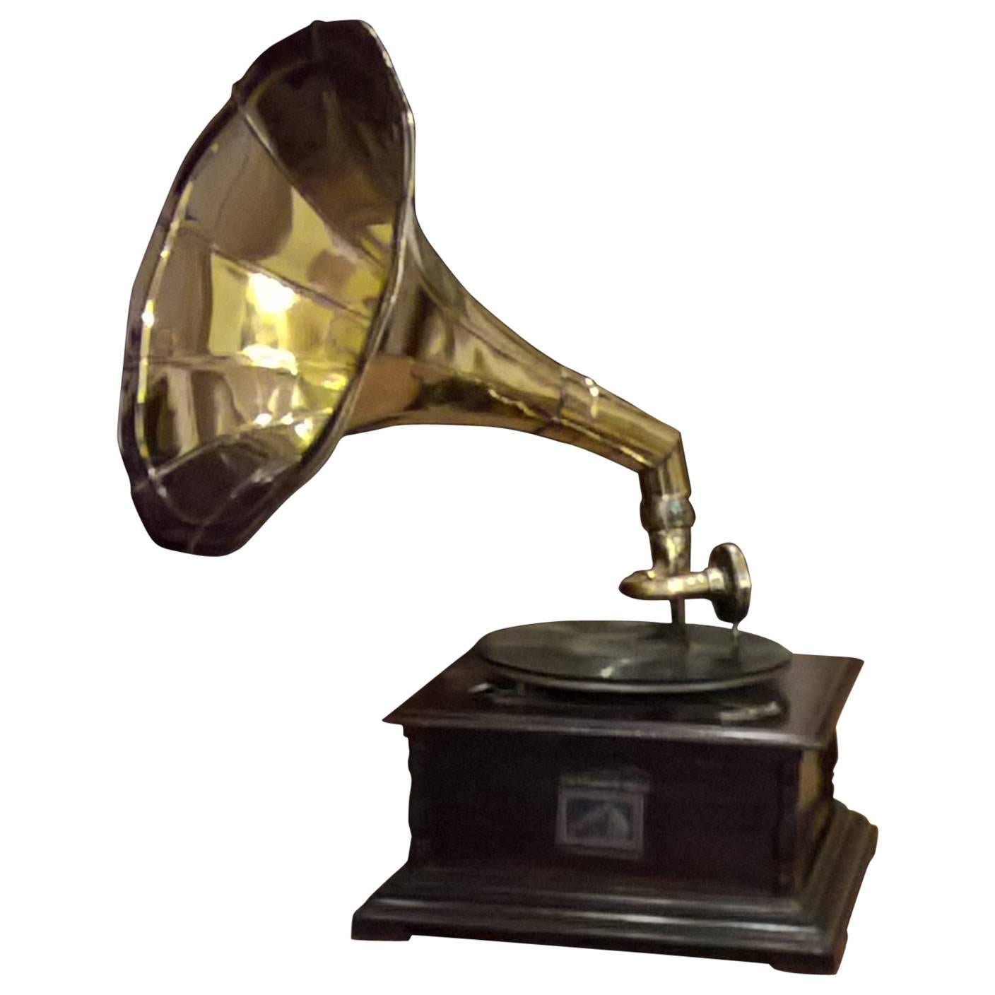 "His Master's Voice" Wind Up Gramophone