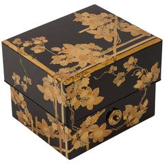 Antique Edo Japanese Lacquered Incense Box