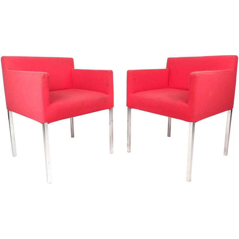 Mid-Century Modern Club Chairs For Sale at 1stdibs