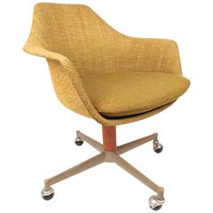 Retro Mid-Century Modern Office Chair in the Style of Herman Miller