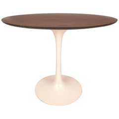 Vintage Oval Side Table in the Style of Eero Saarinen