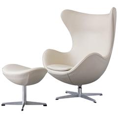 Retro Egg Chair with Ottoman by Arne Jacobsen