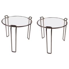 Paire de tables empilables en chrome et verre par Saporiti