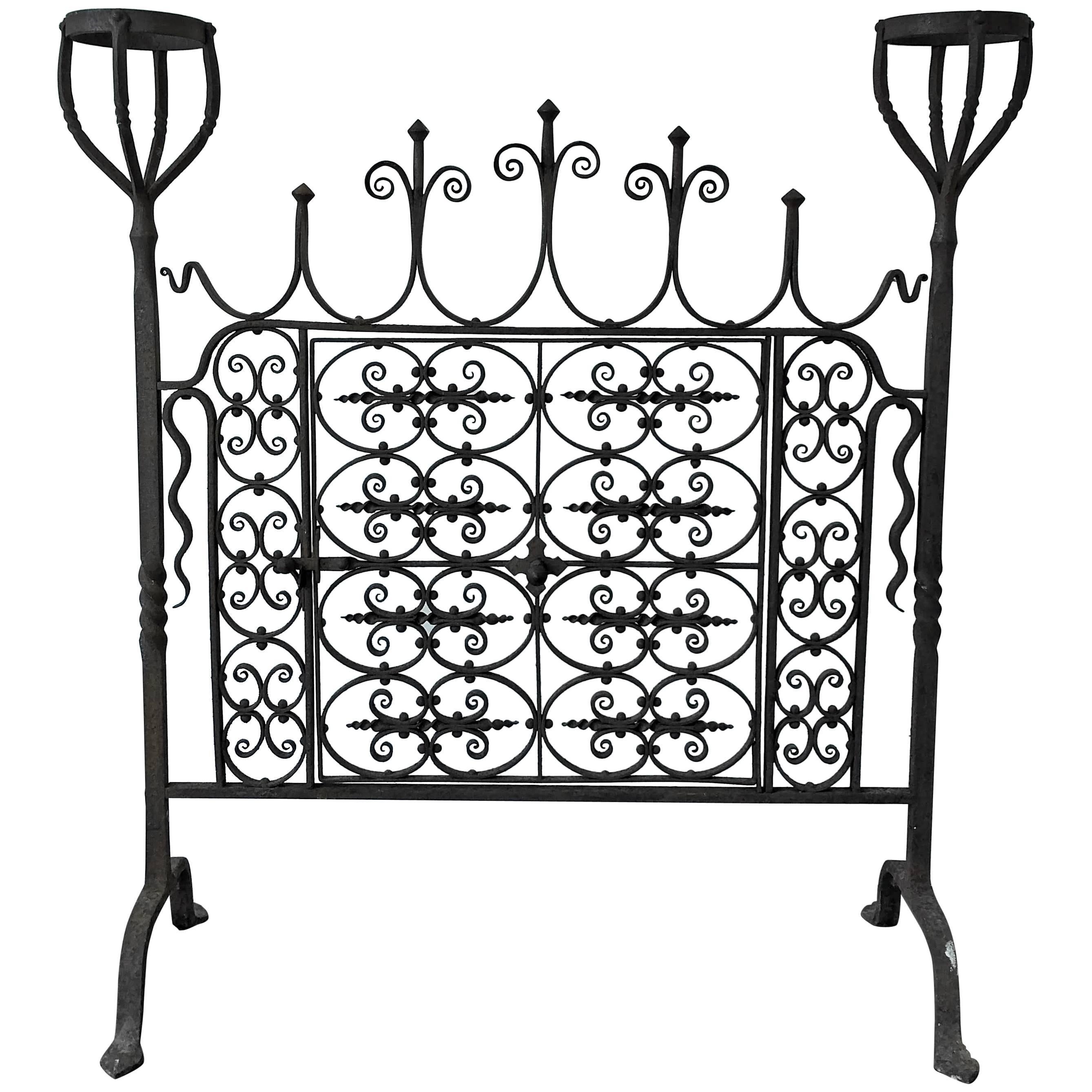18th Century Wrought Iron Hand-Forged Fire Screen For Sale