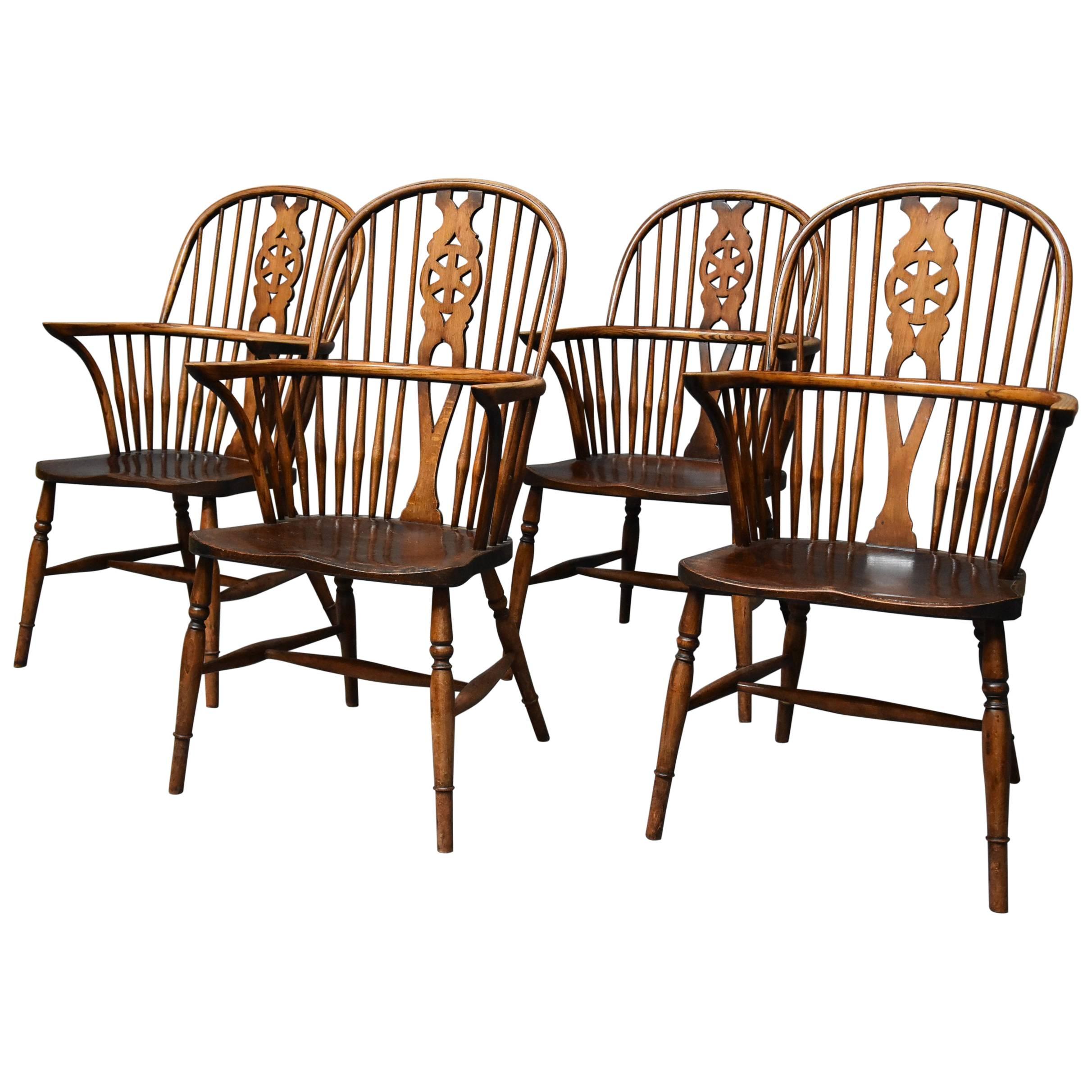 Set of Four Early 20th Century Ash and Elm Wheelback Windsor Chairs For Sale