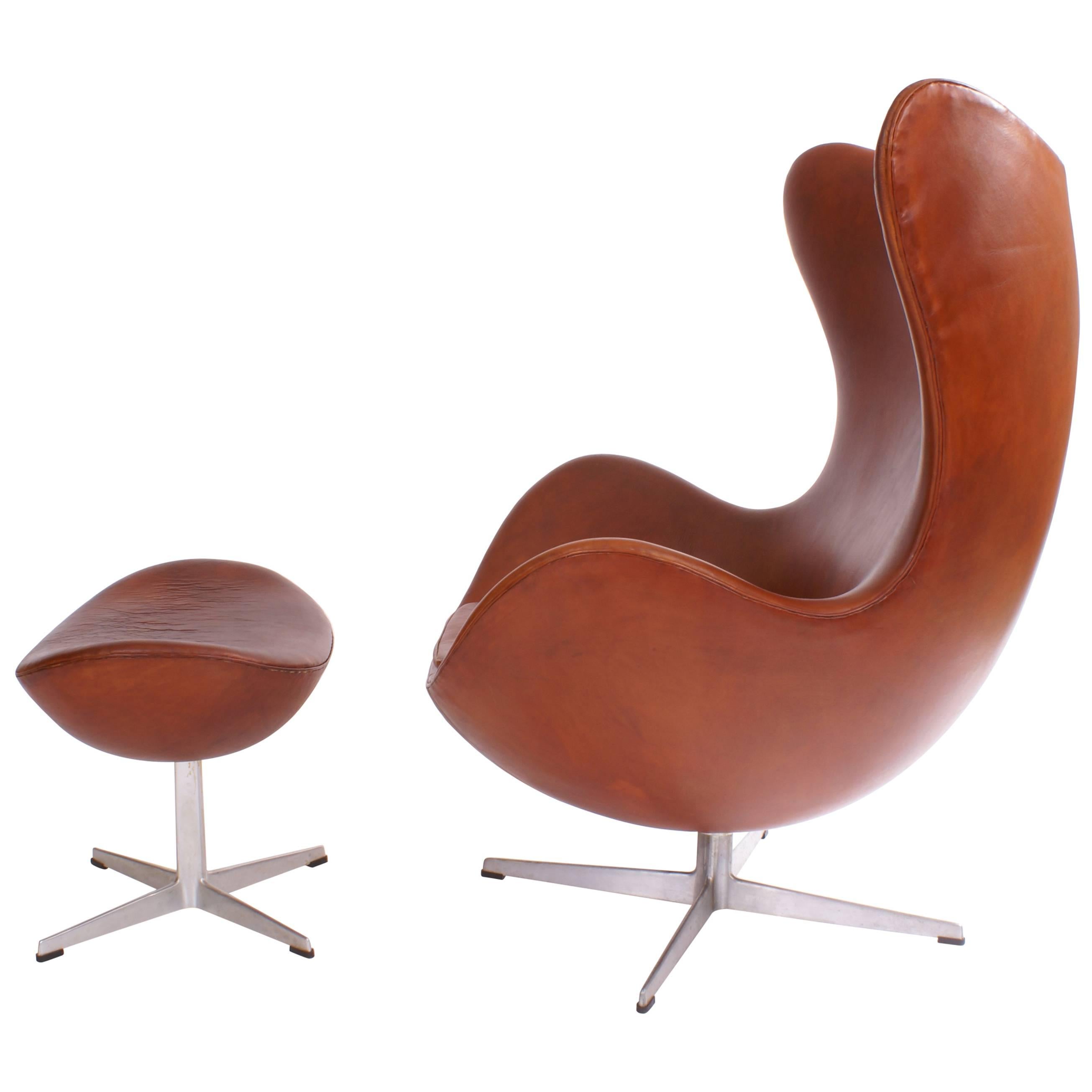 Arne Jacobsen 1960s Egg Chair and Stool in Patinated Leather for Fritz Hansen