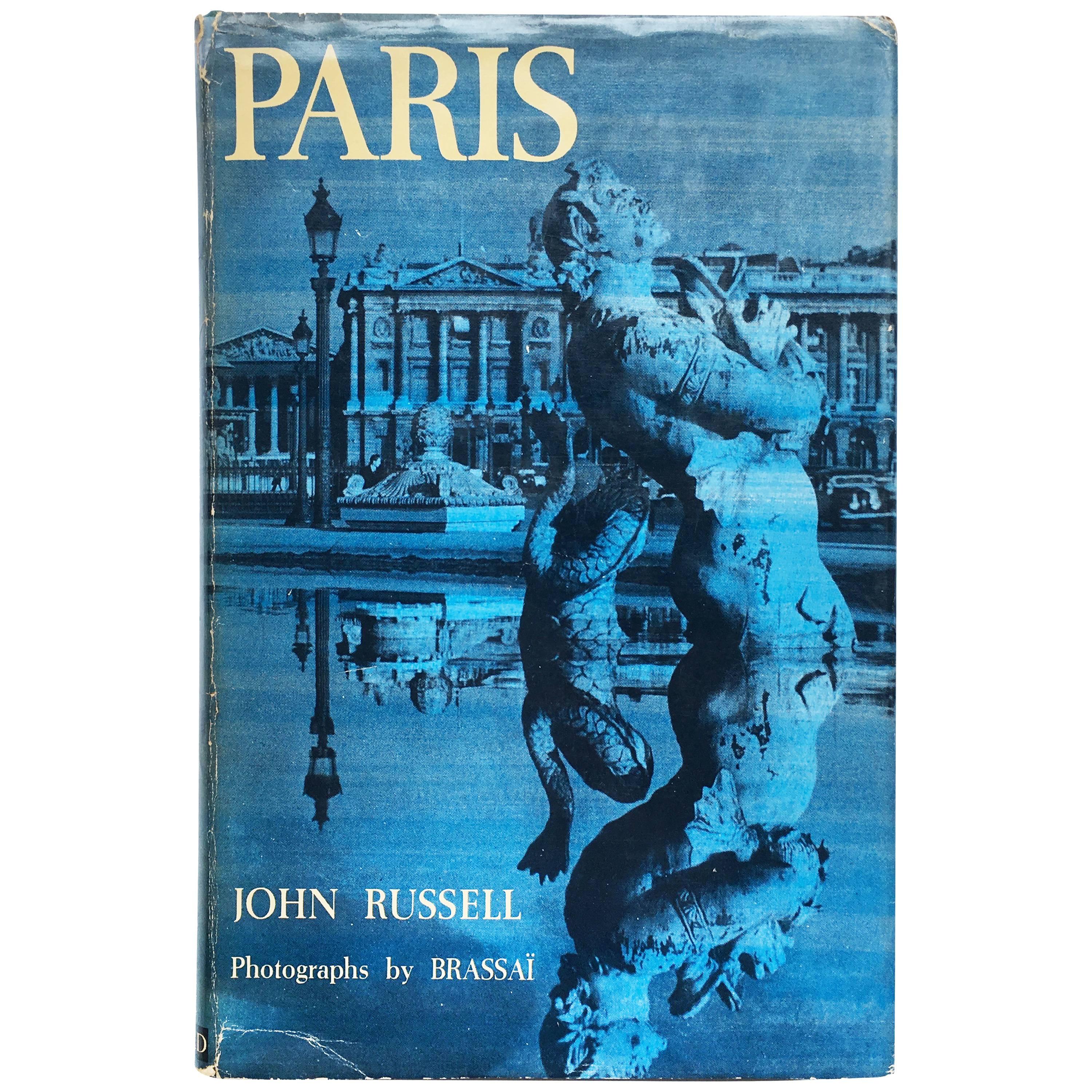 Text des photographies de Paris par Brassai par John Russell, 1ère édition 1960 en vente